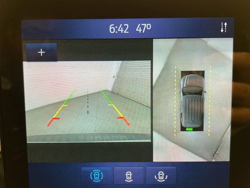 Used 2020 Ford Explorer ST w/ ST Street Pack image 18