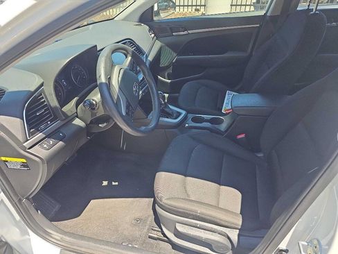 Used 2018 Hyundai Elantra SEL FWD image 9