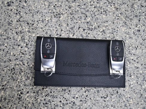 Used 2022 Mercedes-Benz GLE 450 4MATIC w/ Revised AMG Line Exterior image 34