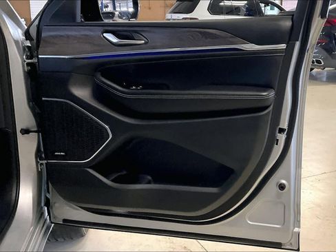 Used 2022 Jeep Grand Cherokee Overland image 22