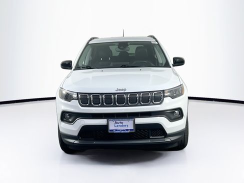 Used 2022 Jeep Compass Latitude w/ Convenience Group AWD/4WD image 2