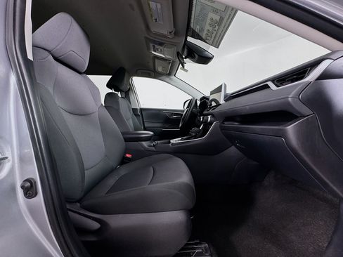 Certified 2025 Toyota RAV4 XLE AWD/4WD image 26