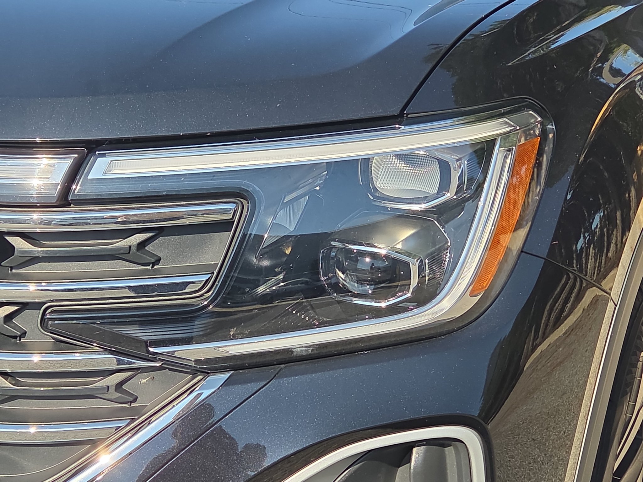 Used 2025 Volkswagen Atlas SE AWD/4WD image 9