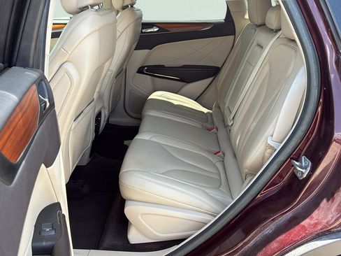 Used 2018 Lincoln MKC Select FWD image 25