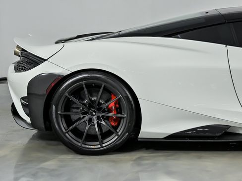 Used 2021 McLaren 765LT image 17