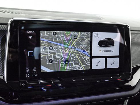 Used 2024 Volkswagen Atlas Cross Sport SEL Premium R-Line image 13