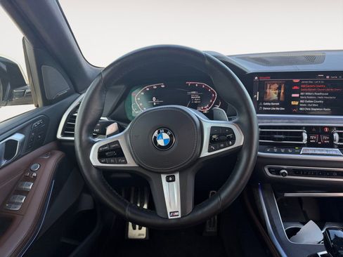 Used 2021 BMW X7 xDrive40i w/ M Sport Package image 12