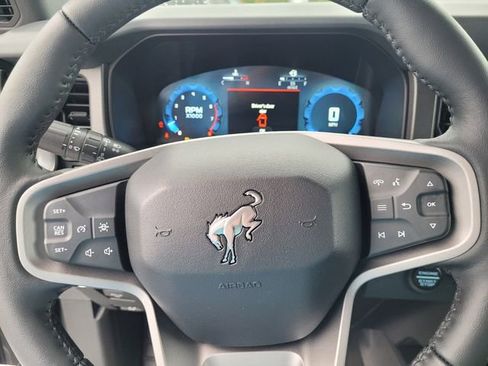 New 2025 Ford Bronco Badlands image 54