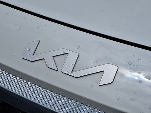 Used 2024 Kia Seltos EX AWD/4WD image 29