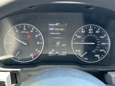 Used 2024 Subaru Crosstrek 2.0i Premium image 22