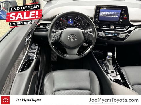 Used 2022 Toyota C-HR Limited image 15
