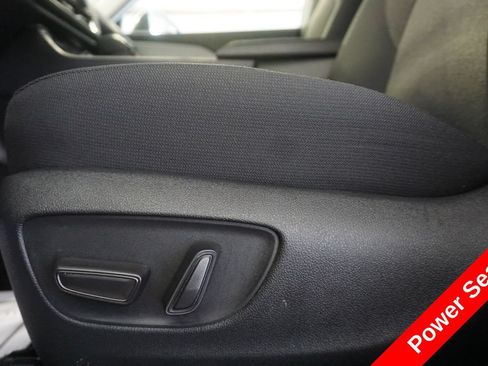 Certified 2025 Toyota Grand Highlander FWD image 7