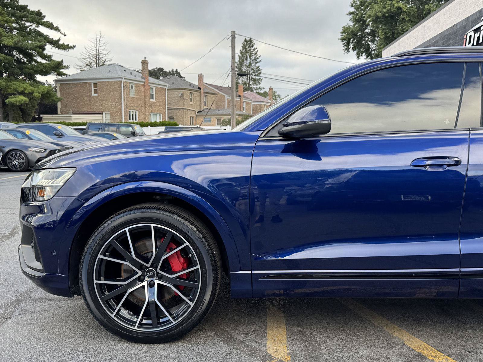 Used 2023 Audi Q8 Premium Plus w/ Premium Plus Package AWD/4WD image 3