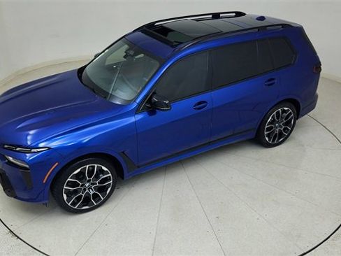 Used 2025 BMW X7 M60i image 83