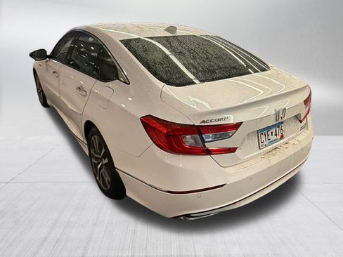 Used 2019 Honda Accord Touring image 8