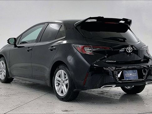Used 2019 Toyota Corolla SE FWD image 4