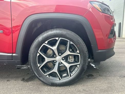 Certified 2024 Jeep Compass Limited AWD/4WD image 12