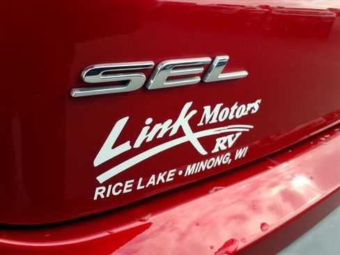 Used 2022 Ford Edge SEL w/ Convenience Package image 4