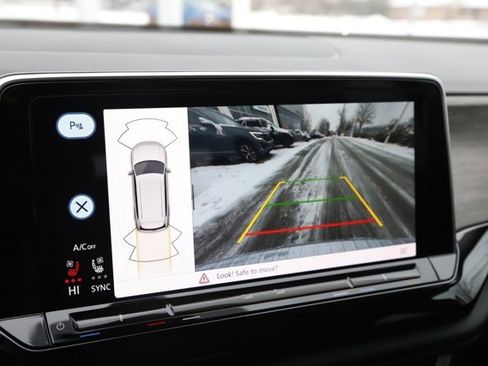 Used 2024 Volkswagen Atlas SEL image 30