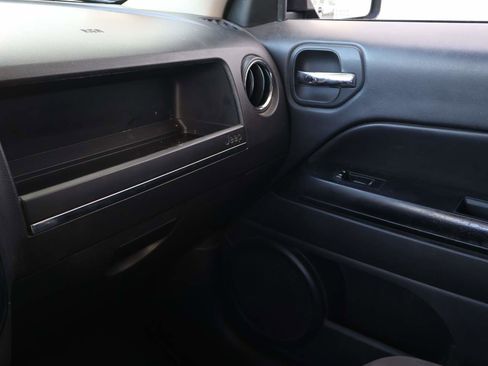 Used 2016 Jeep Patriot Sport w/ Power Value Group image 13