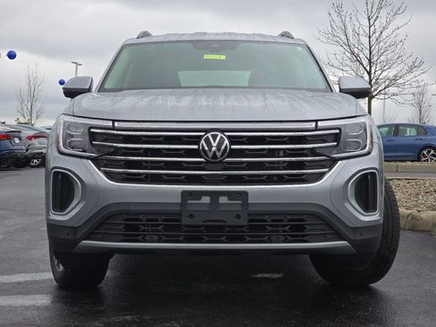 Used 2025 Volkswagen Atlas SE AWD/4WD image 18