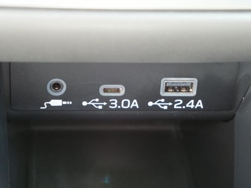 Used 2023 Subaru Outback Onyx Edition AWD/4WD image 29