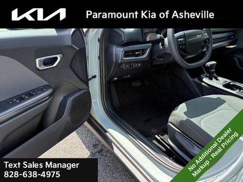 New 2026 Kia K4 FWD image 15