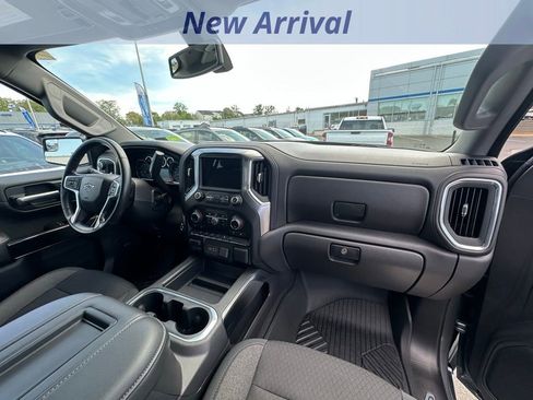 Used 2020 Chevrolet Silverado 1500 LT Trail Boss image 4