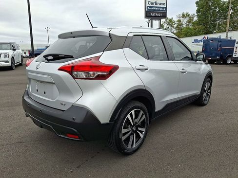 Certified 2020 Nissan Kicks SV image 7