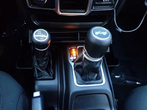 Used 2021 Jeep Wrangler Sport image 20