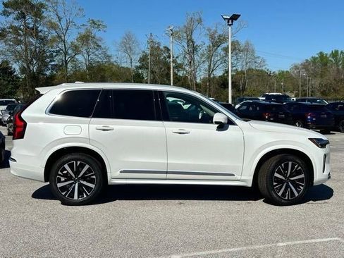 New 2026 Volvo XC90 B5 Core AWD/4WD image 5