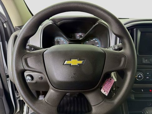 Used 2020 Chevrolet Colorado W/T image 12