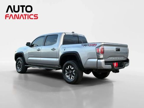 Used 2021 Toyota Tacoma TRD Off-Road w/ Technology Package AWD/4WD image 3