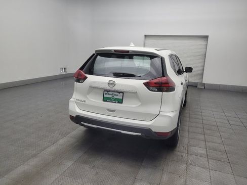 Used 2020 Nissan Rogue S FWD image 7