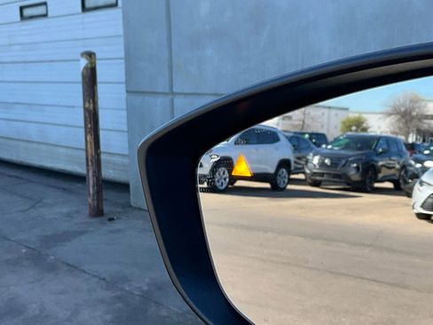 Used 2025 MAZDA CX-50 AWD 2.5 S w/ Premium Package image 21