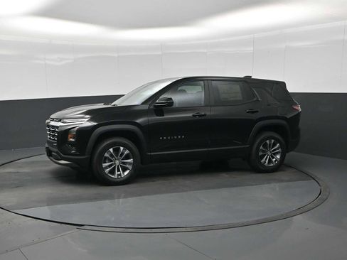 New 2026 Chevrolet Equinox LT w/ Safety and Technology Package image 4