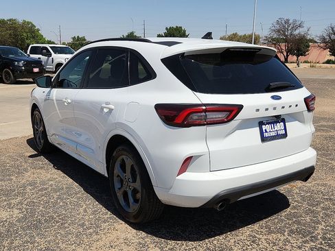 Used 2023 Ford Escape ST-Line FWD image 2