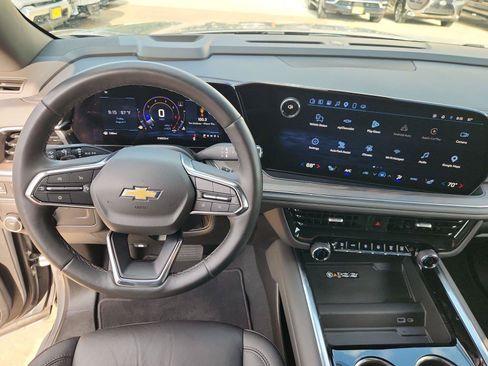 Used 2025 Chevrolet Tahoe LT w/ Comfort Package RWD image 11