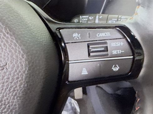 Used 2023 Honda HR-V Sport image 15