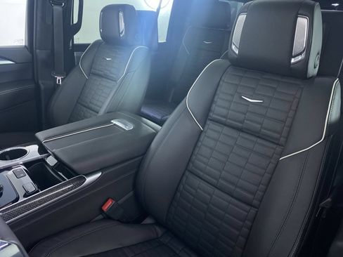 New 2026 Cadillac Escalade ESV V w/ LPO, ONYX Package AWD/4WD image 11