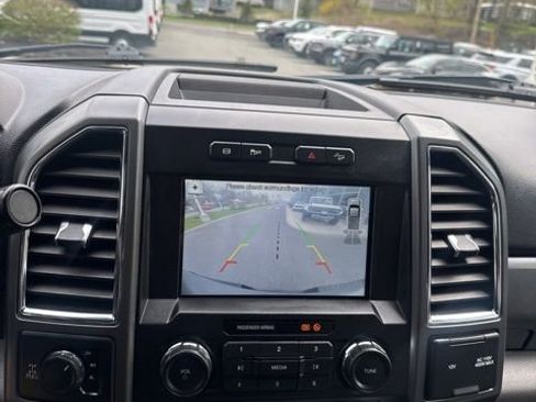 Used 2018 Ford F250 XLT w/ XLT Premium Package AWD/4WD image 31