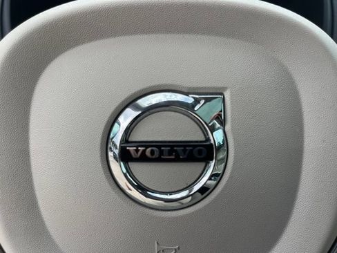 Used 2023 Volvo XC90 B6 Plus w/ Protection Package Premier AWD/4WD image 32
