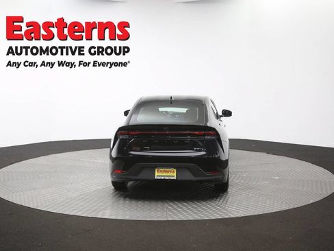 Used 2025 Toyota Prius LE FWD image 35