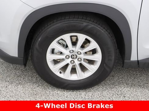 Certified 2025 Toyota Grand Highlander AWD image 11