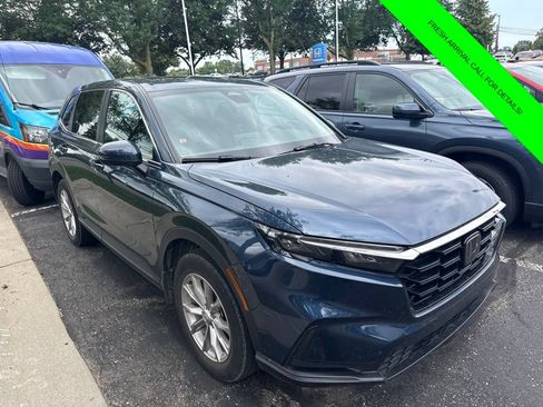 Used 2024 Honda CR-V EX image 3