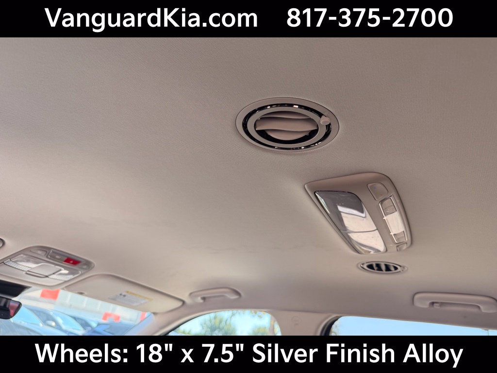 Certified 2025 Kia Telluride LX FWD image 18
