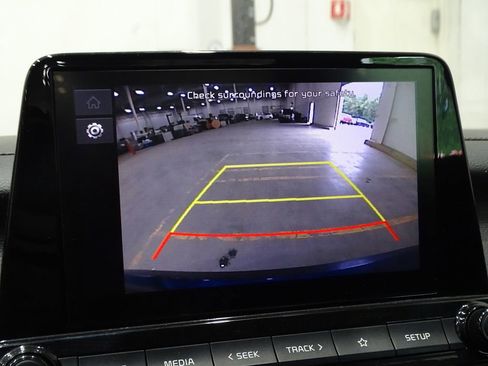 Used 2023 Kia Forte LXS image 8