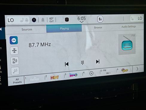 Used 2024 Jeep Wrangler Sahara w/ Safety Group image 21