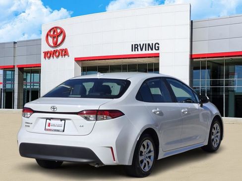 Used 2024 Toyota Corolla LE image 4