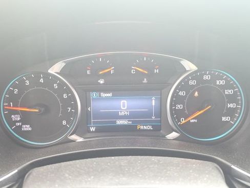 Used 2023 Chevrolet Equinox LT FWD image 8